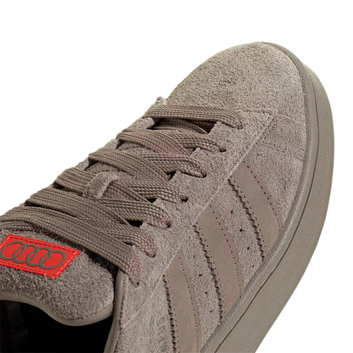 TENIS ADIDAS x AUDI REVOLUT CAMPUS PARA CABALLERO COLOR GRIS